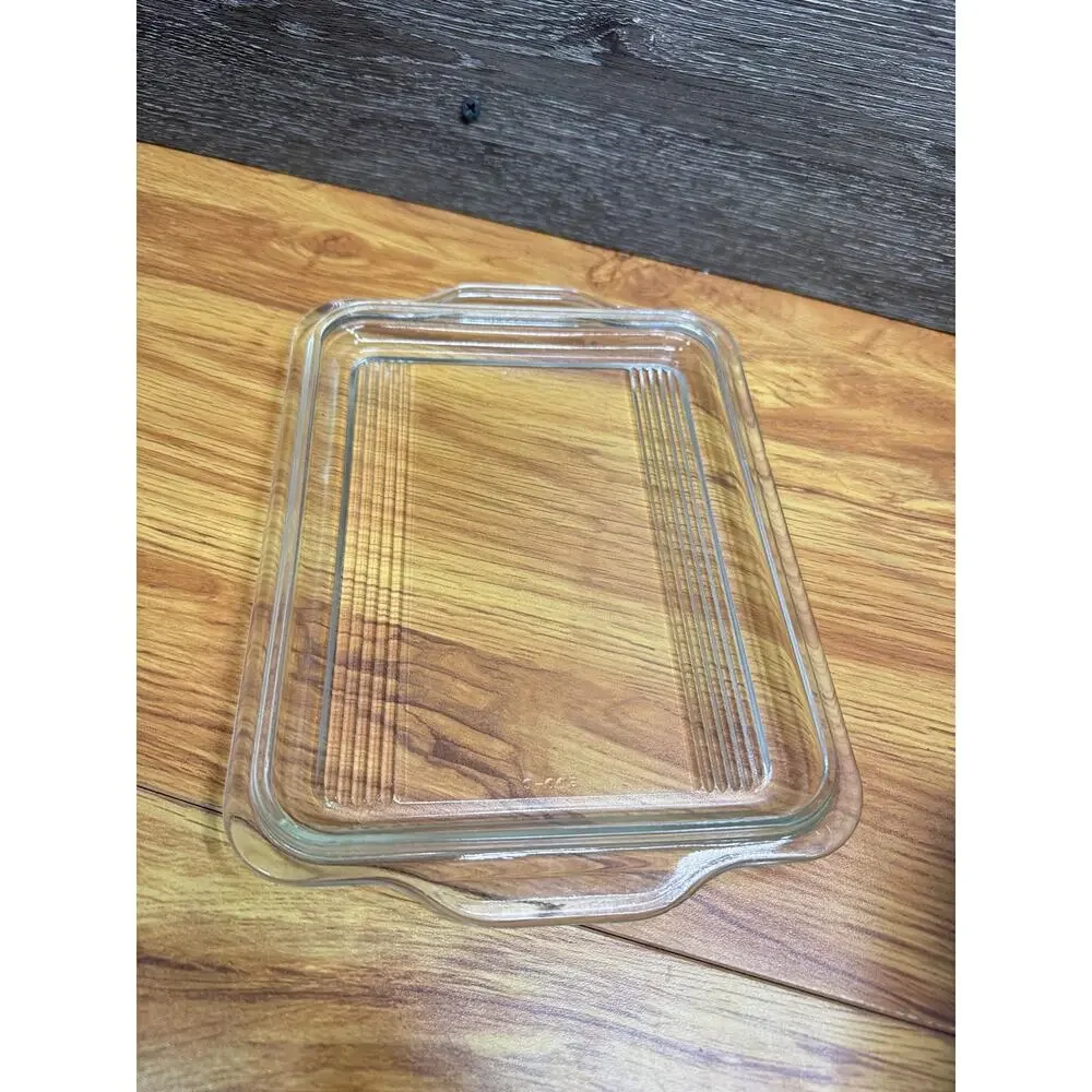 Pyrex Amish Butterprint refrigerator Dish #503 With Lid 1.5 Qt